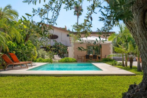 Villa Bali with Pool by Wonderful Italy